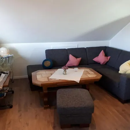 Apartman Near The Forest In